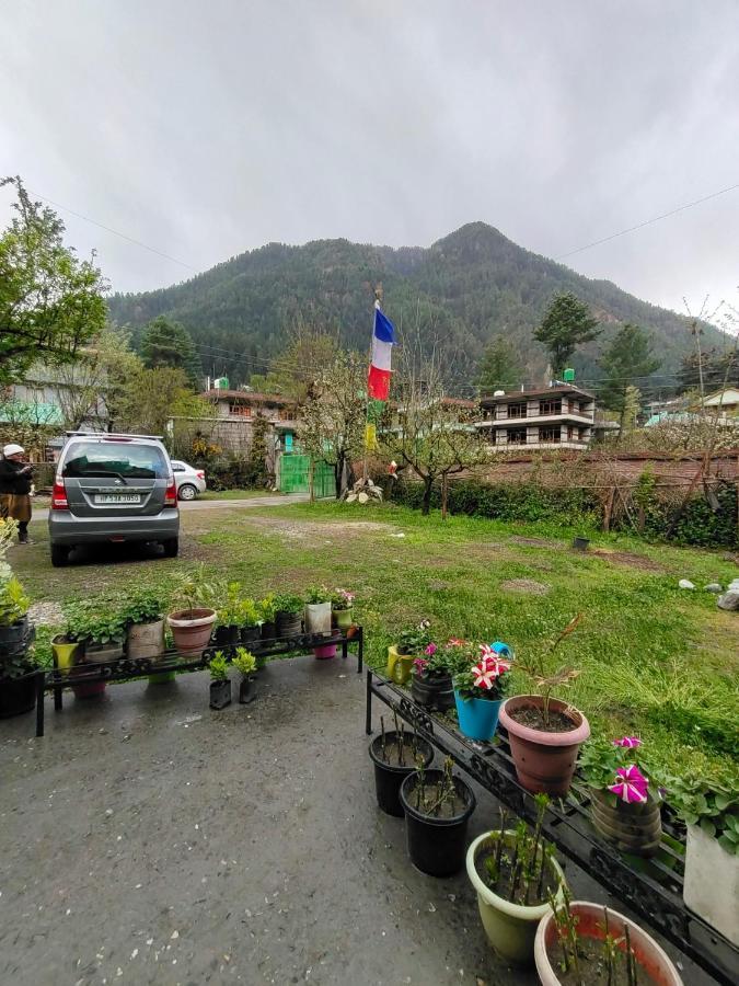 The Royal Orchard Kasol Hotell Exteriör bild