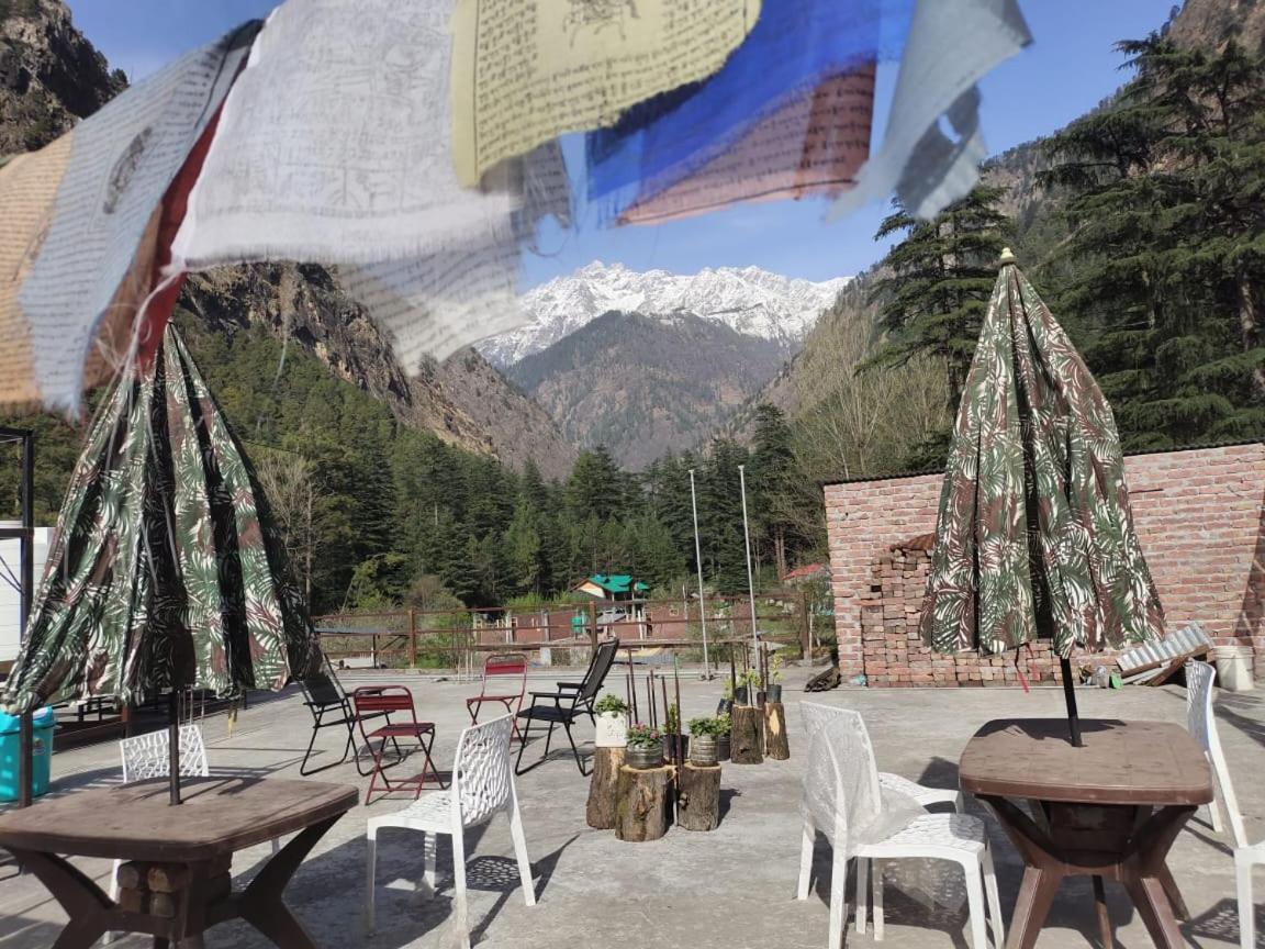 The Royal Orchard Kasol Hotell Exteriör bild