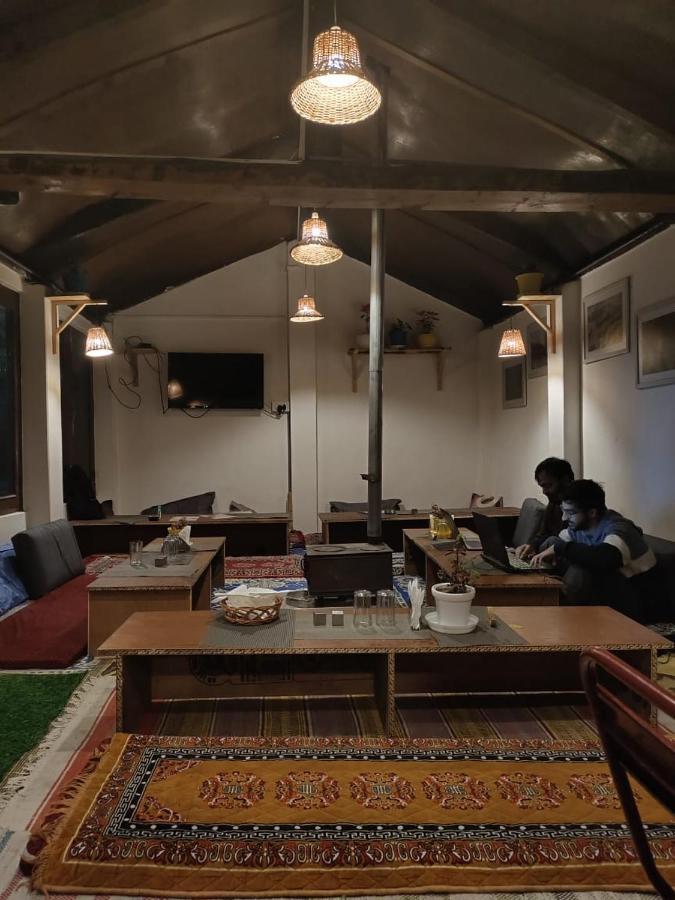 The Royal Orchard Kasol Hotell Exteriör bild